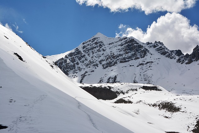 mountain-7487311_640